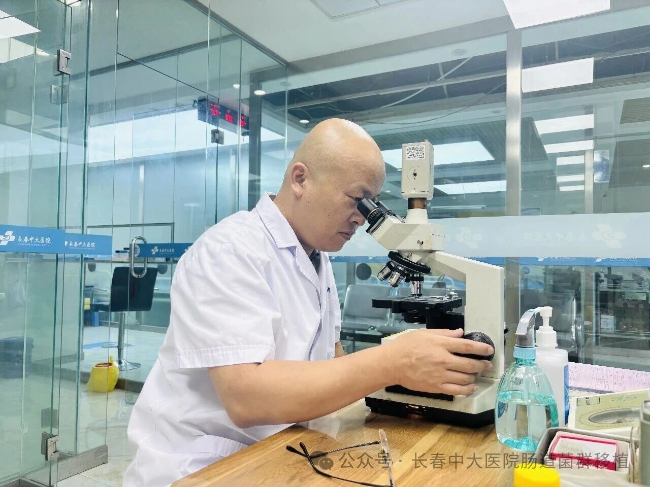 宝鸡市|高朋磊医师：左手男科临床，右手肠道菌群移植深入研究